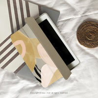 iPad 12.9/Air5/iPad 9/mini 7 奶茶色的慵懶 皮革平板保護套