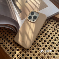 iPhone 16 / 15系列 可拆式 Urban Basic 鮮奶茶 背繩防摔手機殼