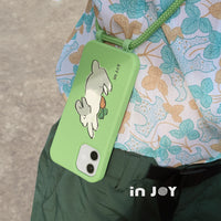 iPhone 16/15/14/13/12/SE3 懶洋洋貪吃兔 二合一防摔背繩手機殼