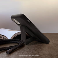 iPhone 17/16/15/14/13/12/SE3 可拆式 Urban Basic 經典黑 背繩防摔手機殼