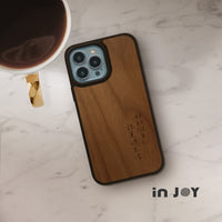 iPhone 13/13pro/12/11/SE3 客製手寫 刻字 木紋防摔手機殼A款