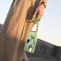 iPhone 13/13pro/12/11/SE3 悠然巴塞隆納背繩背帶手機殼